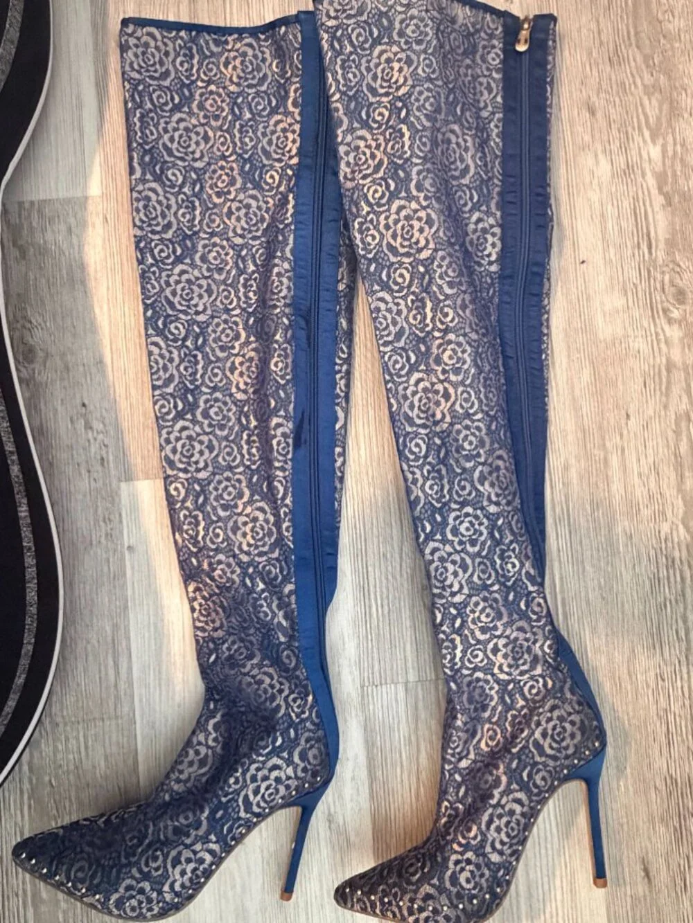 N/A elegant navy